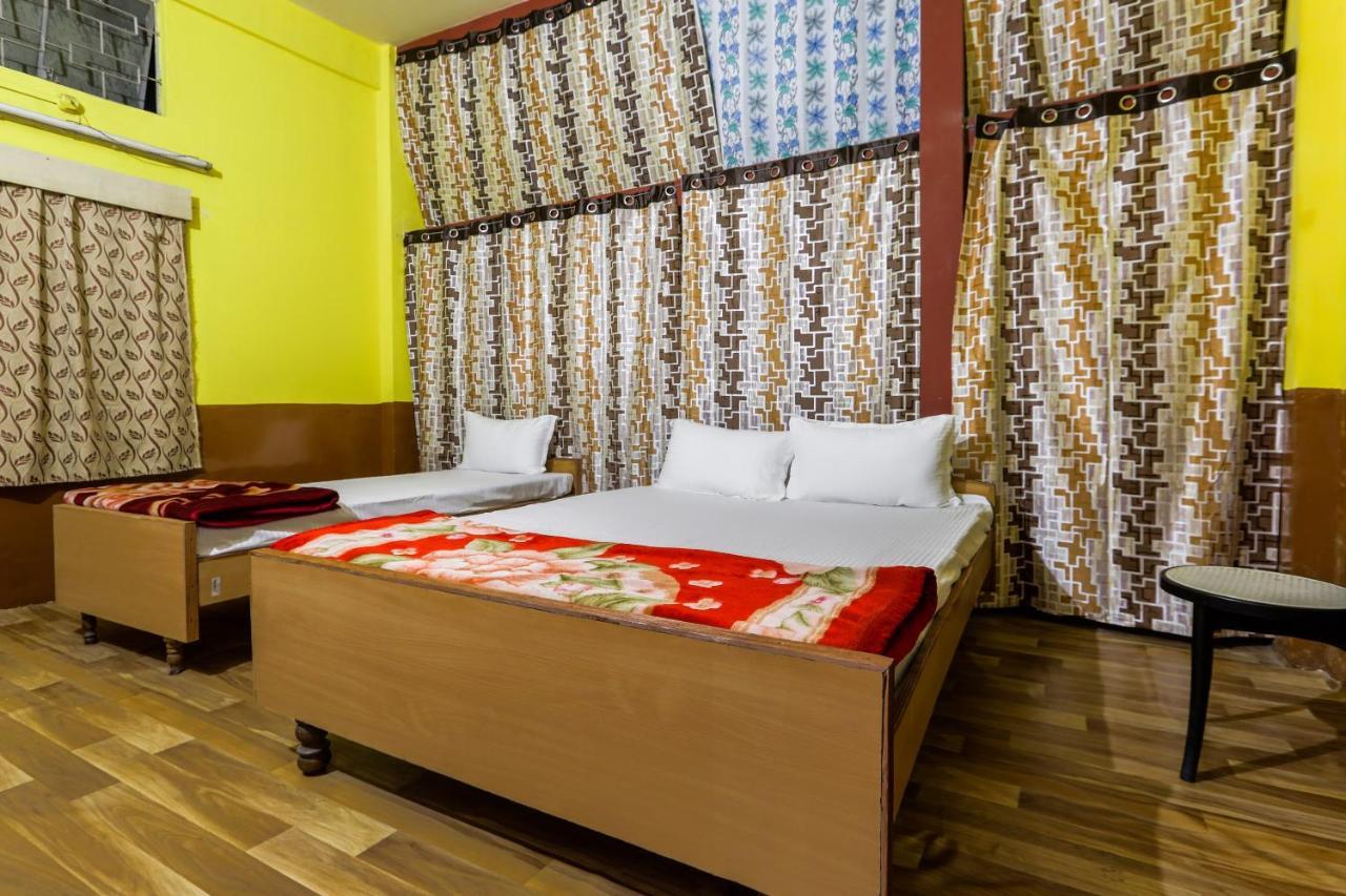 Oyo Hotel 43459 Oasis Lodge Jorhāt Esterno foto